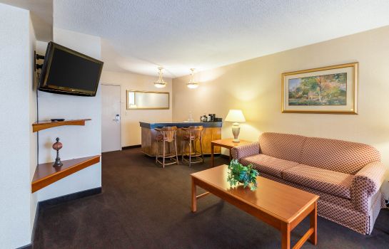 Suite Quality Inn and Conference Center I-80 G