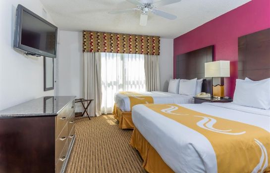 Hotel Quality Suites Lake Buena Vista In Orlando Hotel De