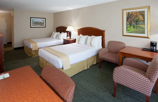 Zimmer Holiday Inn CHARLOTTESVILLE-UNIV AREA