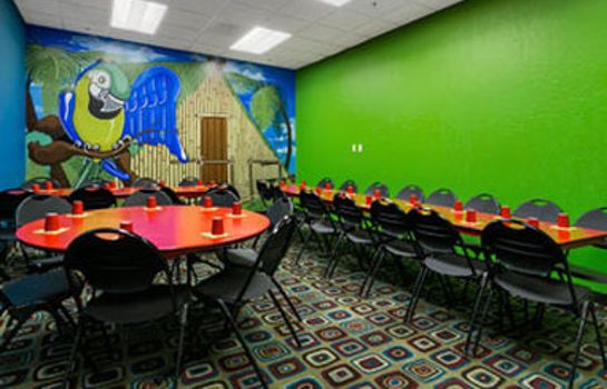 Hotel Ramada Plaza By Wyndham Omaha Hotel De There is no charge for children 17 and under with an adult. hotel de