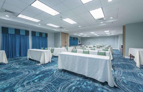 Hampton Inn Tampa Veterans Expwy Airport North Fl Great Prices