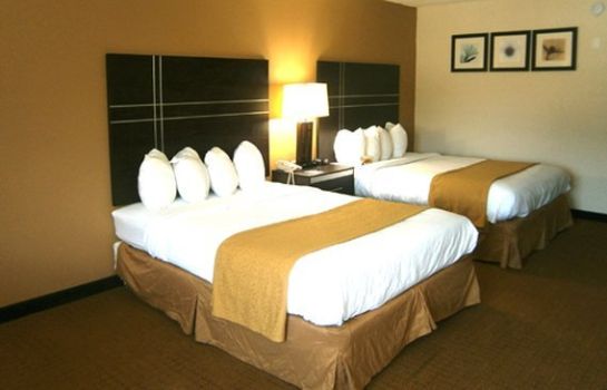 Room Quality Inn & Conference Center