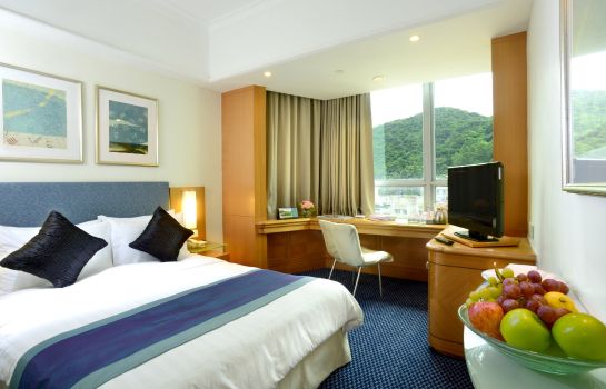 Room Metropark Hotel Causeway Bay