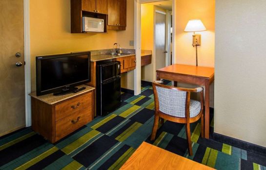 Suite Quality Inn and Suites Port Canaveral Ar