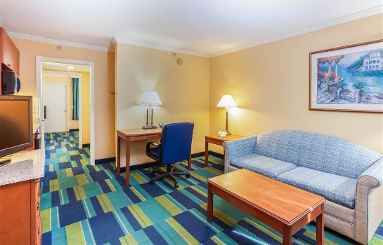 Quality Inn And Suites Port Canaveral Ar Cocoa Beach Great Prices At Hotel Info
