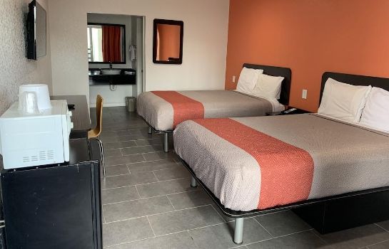 Standard room Motel 6 Englewood, FL