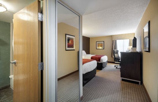 Room Quality Inn and Suites Bel Air I-95