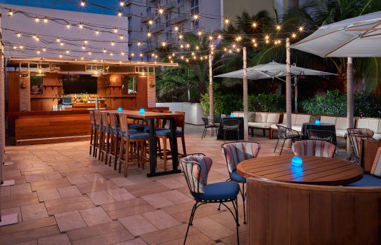 Bar del hotel Loews Miami Beach Hotel