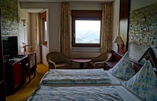 Hotel Zur Engelsburg In Hausen Hotel De