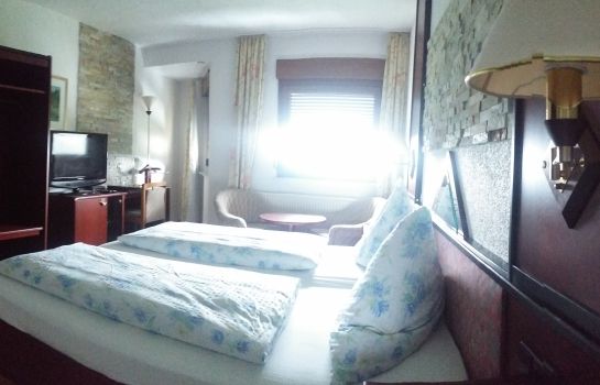 Hotel Zur Engelsburg In Hausen Hotel De