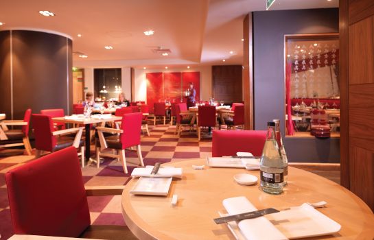 Restaurant JCT.4 Holiday Inn LONDON - HEATHROW M4