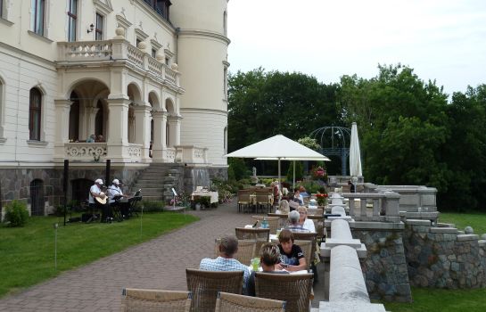 Terrasse Schlosshotel Ralswiek