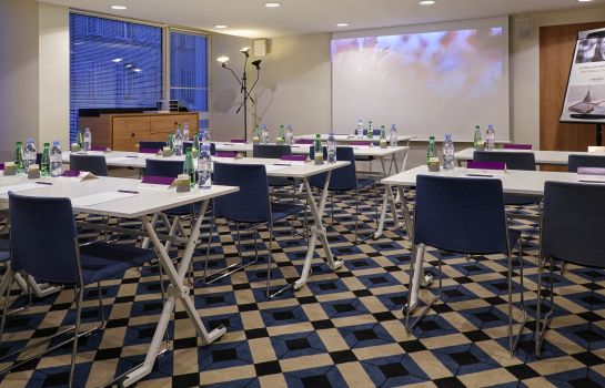 Hotel Mercure Marseille Centre Prado Velodrome Hotel De Get the best rates at mercure marseille centre vieux port hotel set in the centre of the city 1.2 km from tour du fanal nice rooms with lake views. hotel de