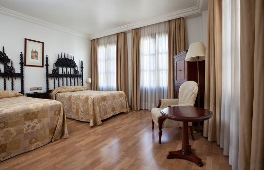 Doppelzimmer Komfort Hesperia Granada