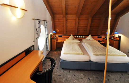Room Villa Waldperlach Garni