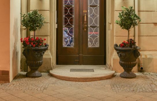Altstadthotel Am Theater Cottbus Great Prices At Hotel Info