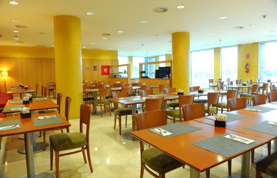 Sala de desayuno Cityexpress Santander Parayas
