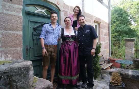 Hotel Schwarzes Ross Brauereigasthof Hilpoltstein Great Prices At Hotel Info