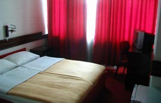 Ambasador Hotel Nis Hotel De Trg kralja milana bb, nish 63 m ot centra. ambasador hotel nis hotel de