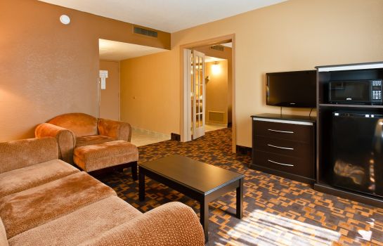 Suite Quality Inn and Suites Denver Stapleton