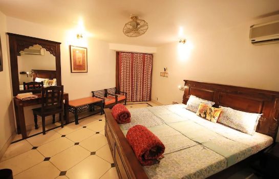 Standard room Jaipur Inn