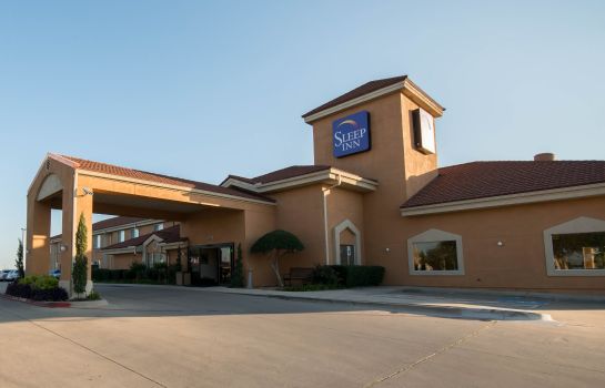 Exterior view Clarion Inn and Suites DFW North