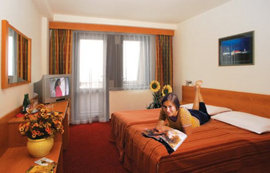 Hotel Globus - Prague – Great prices at HOTEL INFO