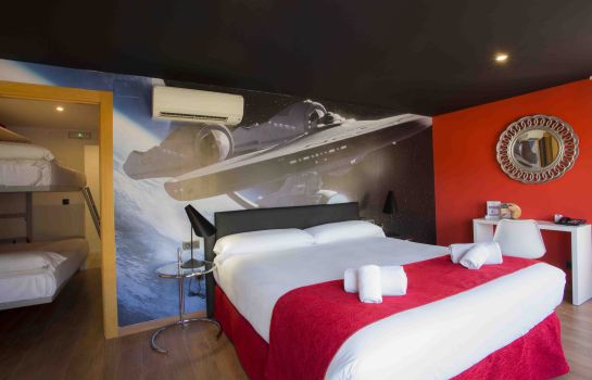Hotel Casual Valencia Del Cine Great Prices At Hotel Info