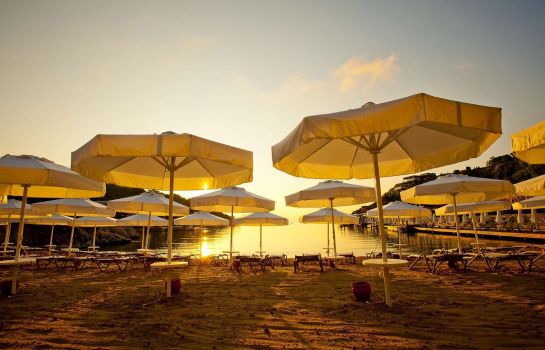 Hotel Hilton Bodrum Turkbuku Resort Spa In Golturkbuku Hotel De
