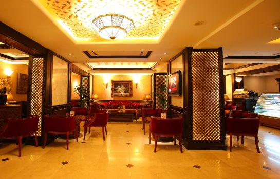 Hotel bar Arabian Courtyard Hotel & Spa