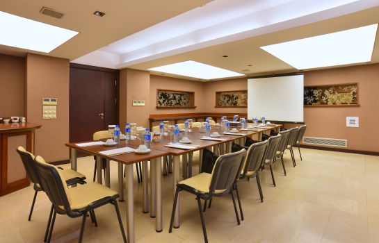 Pera Rose Hotel In Istanbul Great Prices At Hotel Info
