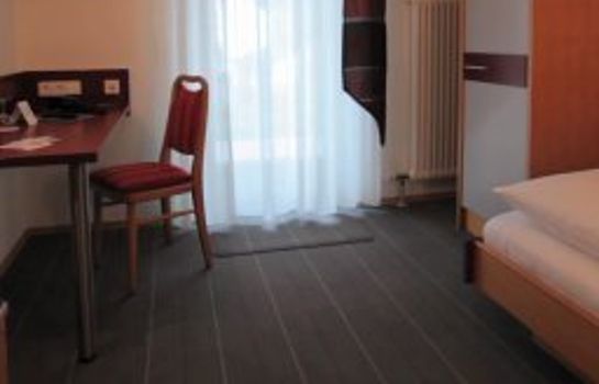 Dreibettzimmer Zum Rössle Gasthof