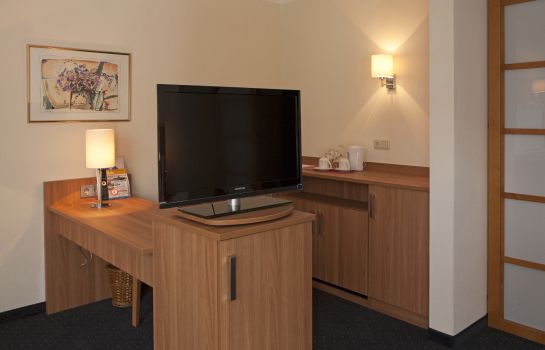 Hotel Ambassador Grasbrunn Great Prices At Hotel Info
