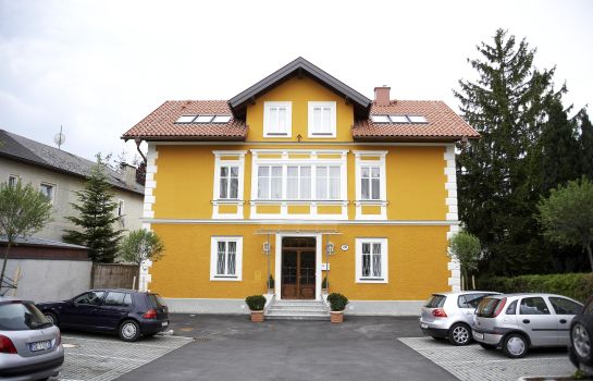 Außenansicht Villa Ceconi Salzburger Privathotels