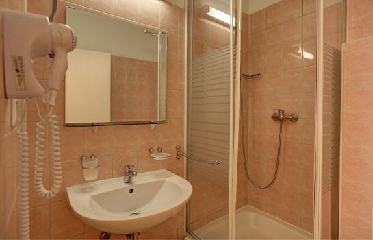 Hotel Bernstein Berlin Hotel Info