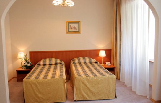 Zimmer Arbat Hotel