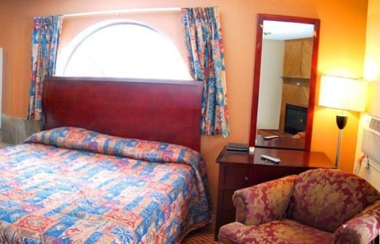 Loyalty Inn Wiscons In Wisconsin Dells Great Prices At Hotel Info