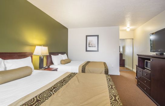 Kamers Econo Lodge  Inn and Suites