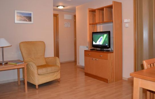 Zimmer Aparthotel Sercotel Suites Huesca