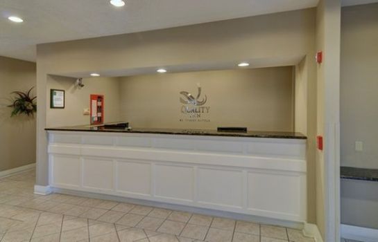 Lobby Quality Inn Fort Worth