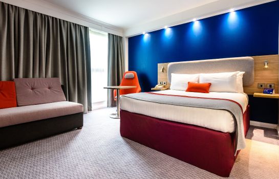 Holiday Inn Express Portsmouth Gunwharf Quays Hotel De