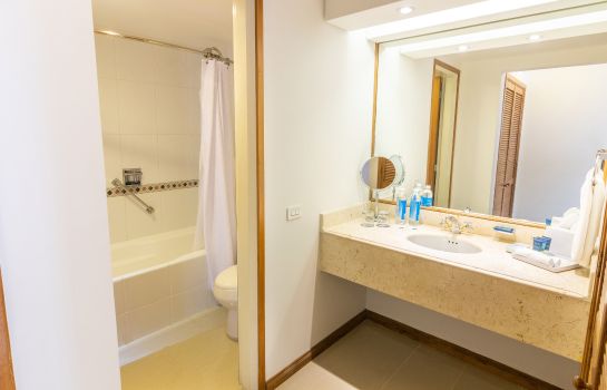 Suite Four Points by Sheraton Cali