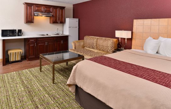 Zimmer Rodeway Inn and Suites Fresno