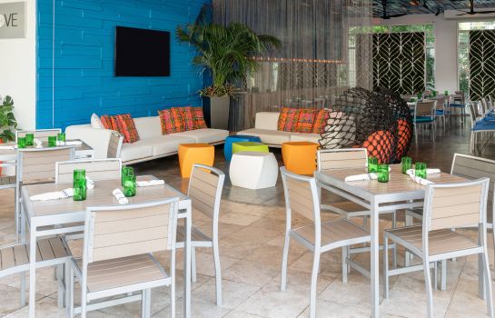 Restaurant Royal Palm South Beach Miami, a Tribute Portfolio Resort