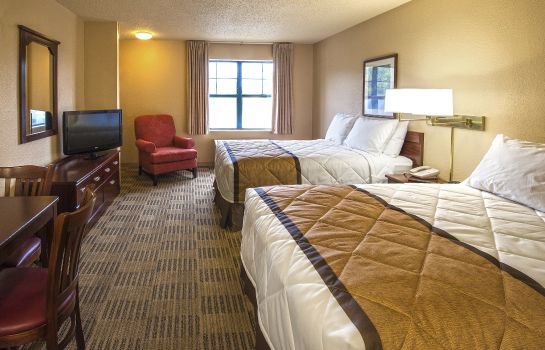 Zimmer Extended Stay America Airport