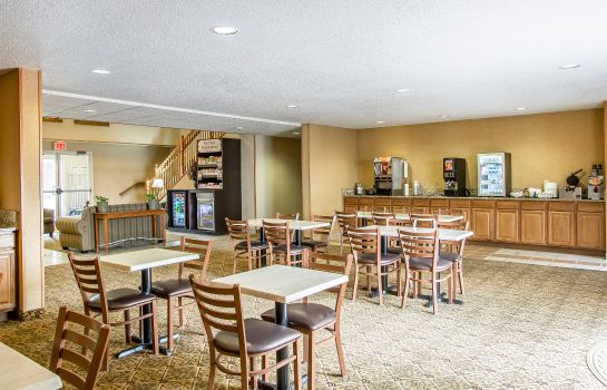 Restaurant MainStay Suites Cedar Rapids