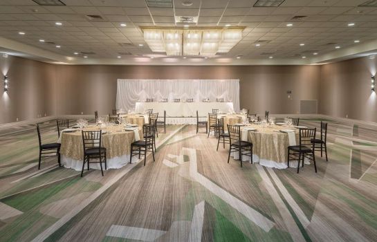 Hotel Hilton Birmingham At Uab Great Prices At Hotel Info