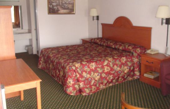 Room Westmont Inn - Lakeland