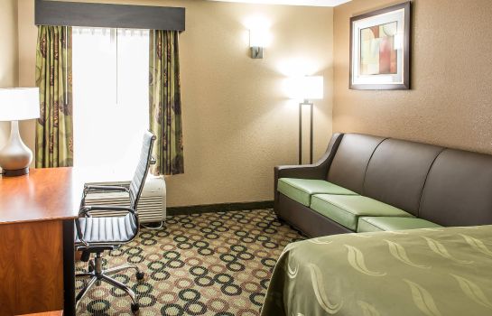 Zimmer QUALITY INN AND SUITES