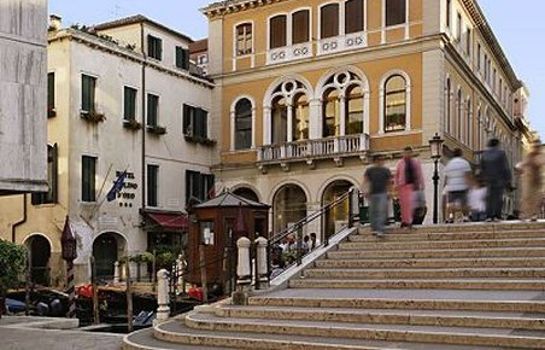 Hotel Violino d'Oro - Venice – Great prices at HOTEL INFO